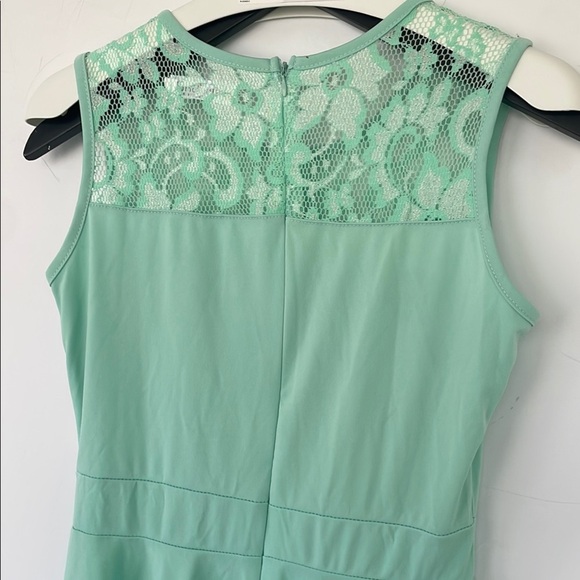 Green A-Line Sleeveless Lace Dress Medium - Picture 13 of 17